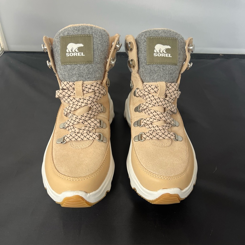 Sorel Women's Kinetic Breakthru Conquest Waterproof Boot, Size 6   Nova Sand
